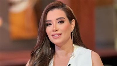 مروة صبري تخرج عن صمتها وتروي معاناتها للجمهور.. 