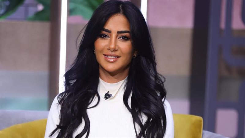 الإعلامية منة قطب