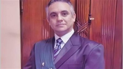 مشهد إنساني يهز قاعة المحكمة.. ماذا فعل القاضي هشام الشريف حتى لقّبوه بـ«القاضي الذي أبكى الجميع»؟