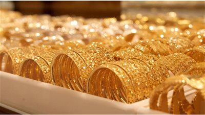 عيار 21 يهبط بالجنيهات .. سعر الذهب منتصف تعاملات اليوم يقلب الموازين بعد قرارات الرئيس الأمريكي - تحديث جديد يكشف تغيرات في أسعار الأعيرة الذهبية 