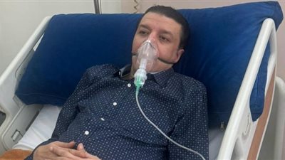 وسط أنابيب التخدير  وفي لحظات حرجة .. ماذا فعل مصطفى كامل داخل غرفة العمليات أثار جدلاً واسعاً بين الجمهور - موقف مفاجئ من  نقيب الموسيقيين