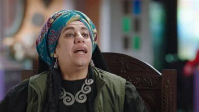 مخاطر كارثية ستجنيها عند استخدام أعواد القطن فى تنظيف الاذان وتحذير من سماء إبراهيم بعد اللى حصلها بسببها