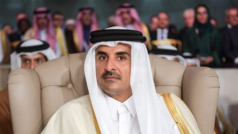 انسحاب أمير قطر يُشعل