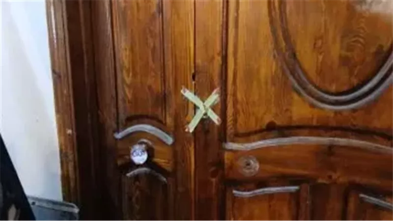 طبيب عيادة قنا
