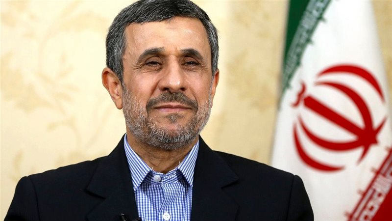 أحمدي نجاد يثير الجدل