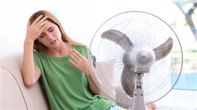 «برد الجو من غير تكييف».. 5 حيل ذكية لتبريد البيت في عز الحر وهتوفر في الكهرباء – جربها في موجة الصيف الجاية