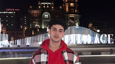 بعد إصابة الفنان ادم الشرقاوى الدكتور حسام موافى من أعراض لا يمكن تجاهلها عند حدوث جلطات