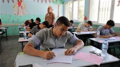 التعليم يصدر قرار جديد بشأن امتحانات أكتوبر للصفين الأول والثاني الثانوي (عام وبكالوريا)