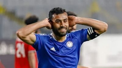 اعتذار حسام حسن إلى جمهور الأهلي بعد أن احتفل بهدفه أمام المدرجات 