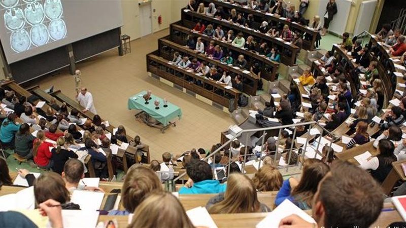مصاريف الجامعات