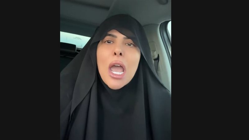 سلمى الرحالة تواجه