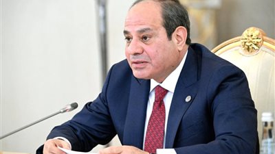 الرئيس السيسي يصدق على قانونين لتطوير مرافق مياه الشرب والصرف الصحي وتعديل قانون المهن الطبية