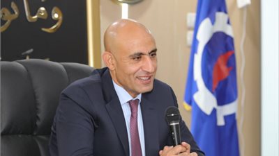 وزارة التعليم وقرار جديد بشأن إجراء امتحان نهاية العام في مادة اللغة الإنجليزية لطلاب الثانوية العامة(الباقين للإعادة)