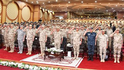 وزير الدفاع يلتقي مقاتلي المنطقة الشمالية العسكرية 