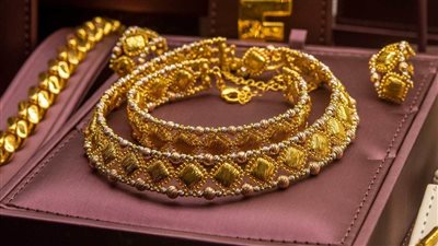سعر الذهب اليوم في مصر.. عيار 21 يسجل 4540 جنيهًا وعيار 18 عند 3891 جنيهًا