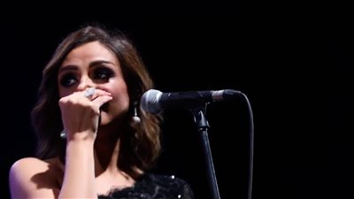 والد أنغام حالتها الصحية لم تتدهور لكن الألم ما زال مستمرا وأحلام تبكي بشدة عند الحديث عنها