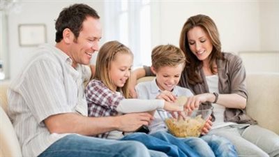 6 أبراج للمرأة تفضل الأسرة على العمل وتضع العائلة في المقام الأول