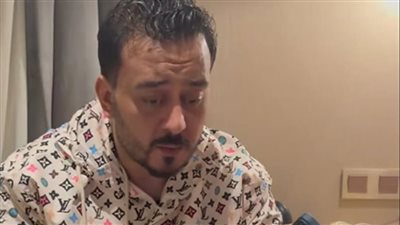 والد كيرلس حشمت: ابني بريء من تهمة التابلت المسروق و10 سنوات سجن ظلم كبير