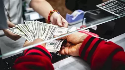 أسعار الدولار اليوم في البنك الأهلي وبنك مصر  وفق بيانات البنك المركزي المصري الرسمية