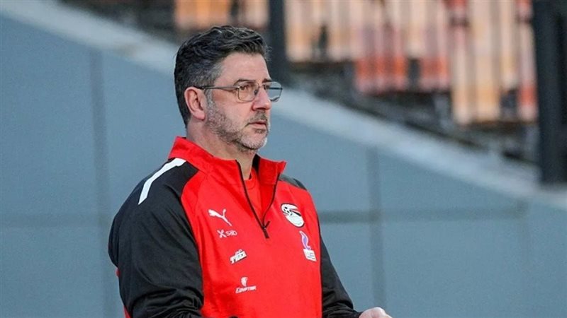 روي فيتوريا يقترب