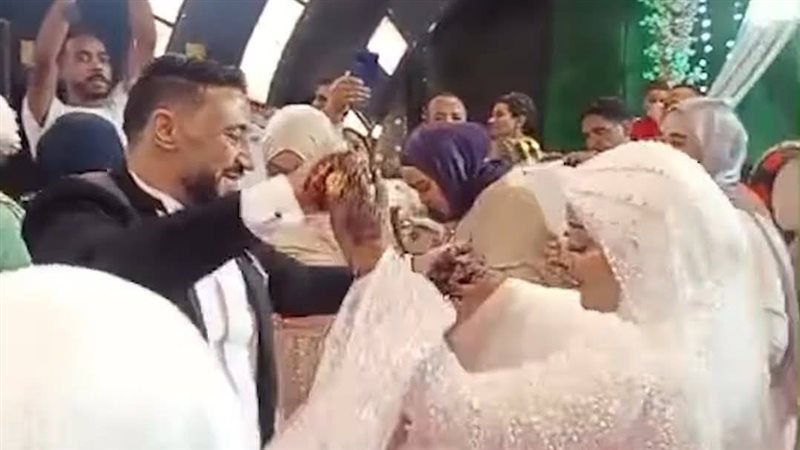 عريس أسوان وعروسته