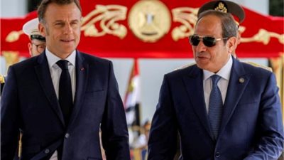  ماكرون يعلن من مصر عن خطة سلام تشمل نزع السلاح، تدريب الأمن، وإعادة إعمار غزة