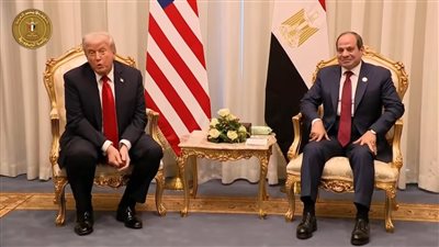 ترامب يبدي إعجابه بالحرس الخاص للرئيس السيسي ويطلب مصافحتهم 