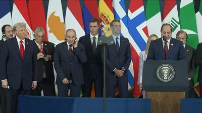 خطاب السيسي بقمة شرم الشيخ يحمل رسائل خفية تتجاوز الكلمات وتحصد تفاعلا واسعا