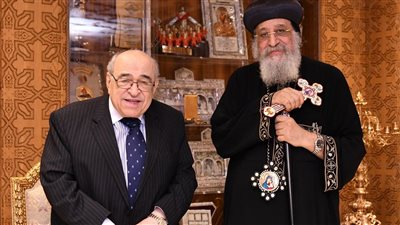 البابا تواضروس الثاني يستقبل الدكتور مصطفى الفقي والأنبا أكسيوس بالمقر البابوي بالقاهرة