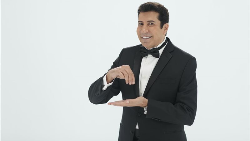 هاني رمزي يحتفل بعيد