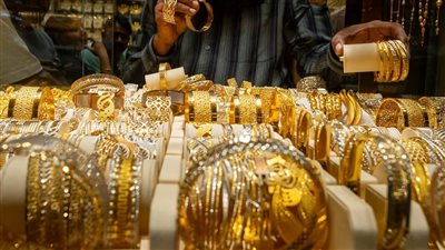 سعر الذهب اليوم الأحد 2 نوفمبر 2025.. وعيار 18 يسجل 4586 جنيها