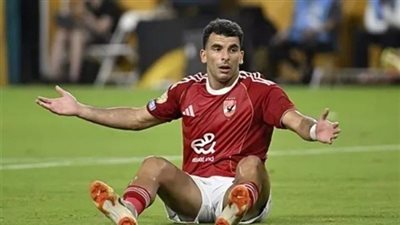 لقطة سيد عبد الحفيظ بعد إهدار زيزو ركلة الجزاء 