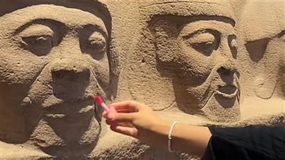 التجميل داخل المتحف المصري الكبير 