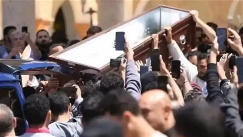 وفاة الكاتب أحمد