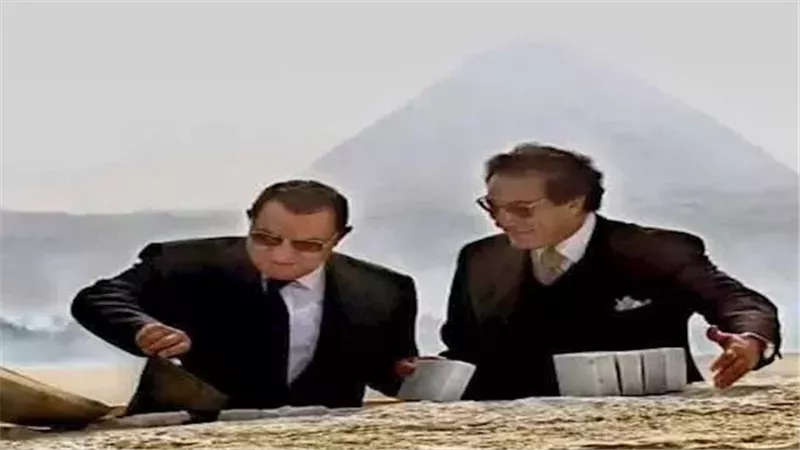 صورة مبارك وفاروق