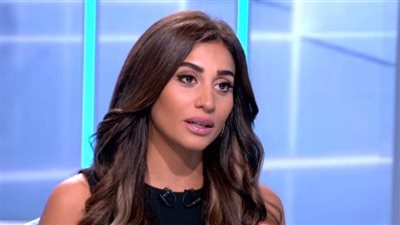 دينا االشربيني 