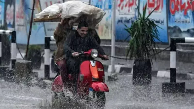 تحذيرات من سقوط سيول