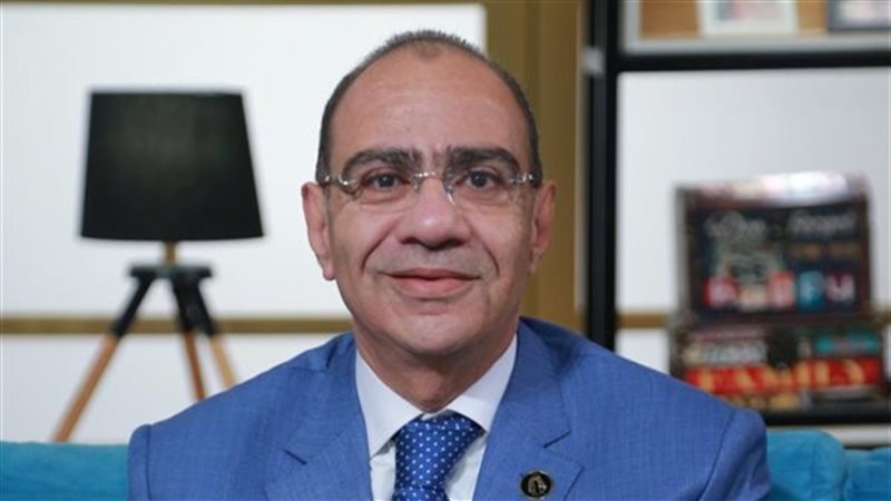 رئيس اللجنة العلمية