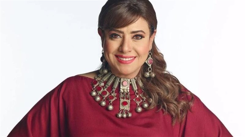 الفنانة نشوى مصطفى