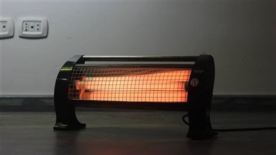 جهاز تنظيم الكهرباء يحذر من مخاطر الدفايات الكهربائية وإرشادات للسلامة المنزلية في الشتاء