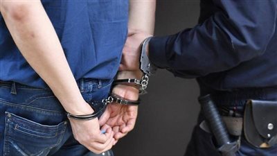 تفاصيل القبض على فرد الأمن المتهم بالتحرش  