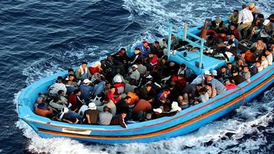 غرق مركب هجرة غير شرعية في اليونان يودي بحياة 27 مصرياً  