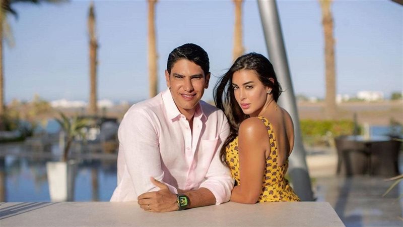 ياسمين صبري وأبو