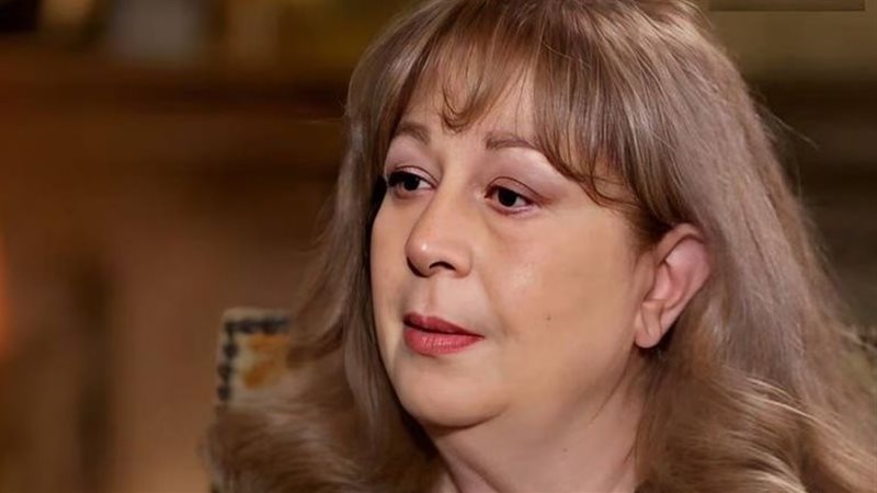 الفنانة سمية الألفي