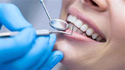 علاج حساسية الأسنان في المنزل 