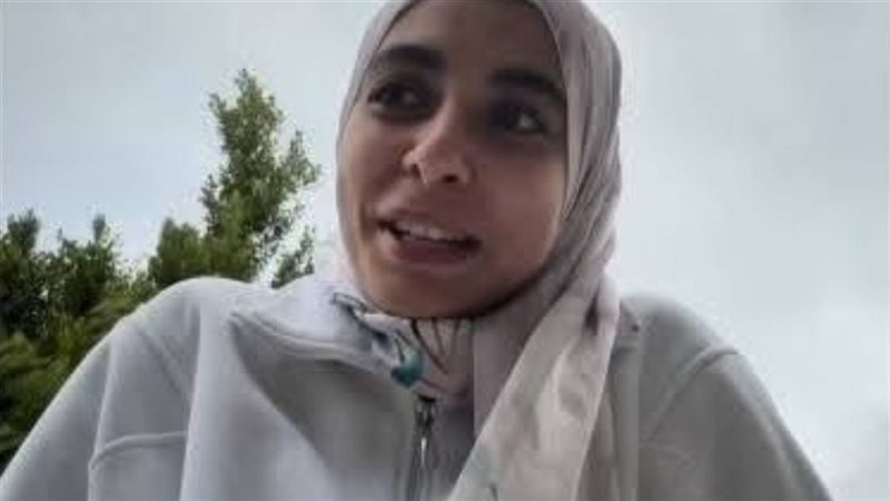 فيديو فتاة تشترط