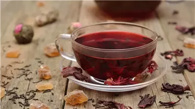 فوائد تناول الكركديه الساخن يوميًا 