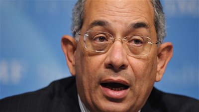 يوسف بطرس غالي يرفض مقترح مبادلة الديون بأصول ويؤكد استحالة تطبيقه مصرفيًا