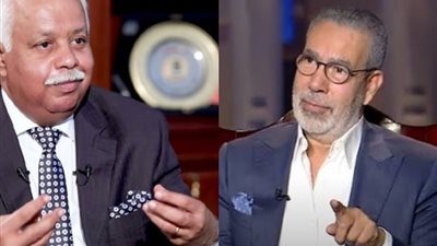 مدحت العدل ماذا سيحدث لو علق المسحيين لافتات مسيحية دينية بالشوارع .. حمدي رزق يجيب 