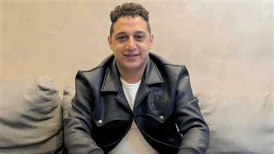 رضا البحراوي يظهر لأول مرة بعد وفاة والدته ويكشف حقيقة اعتزاله الغناء